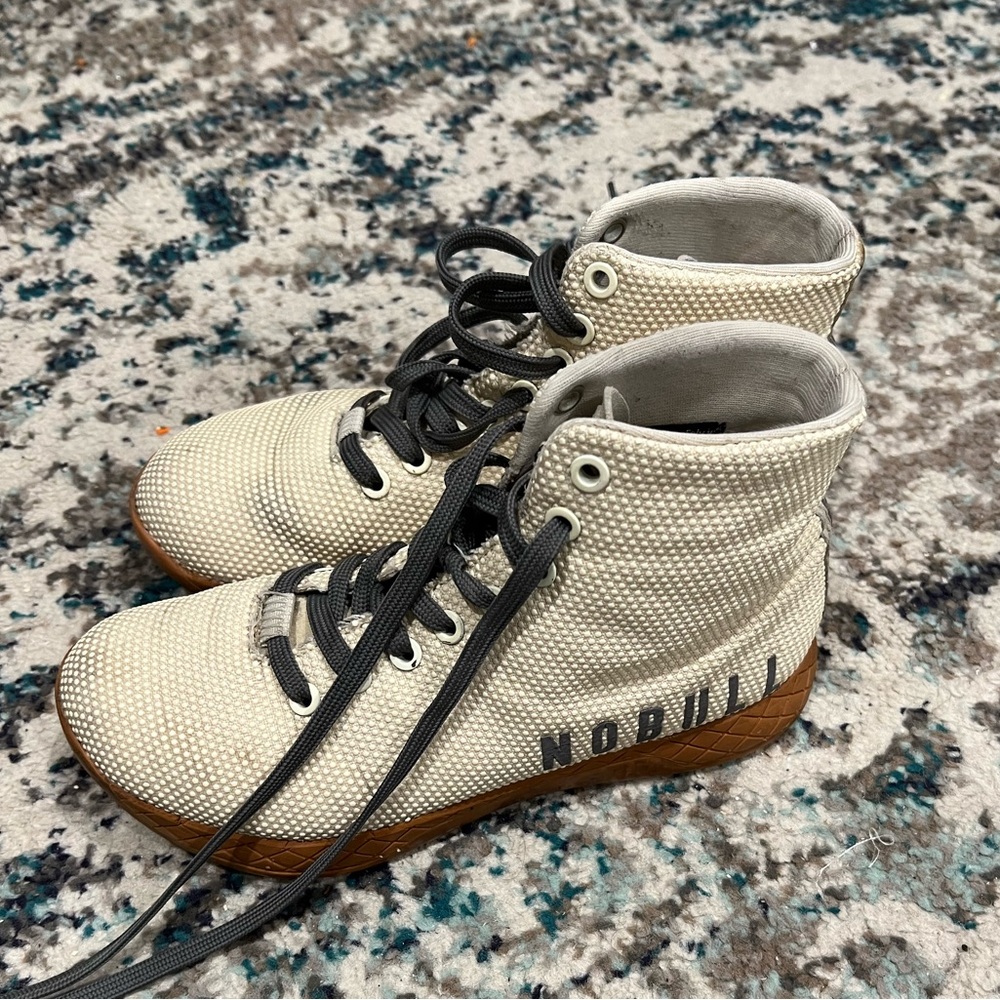 Nobull shoess